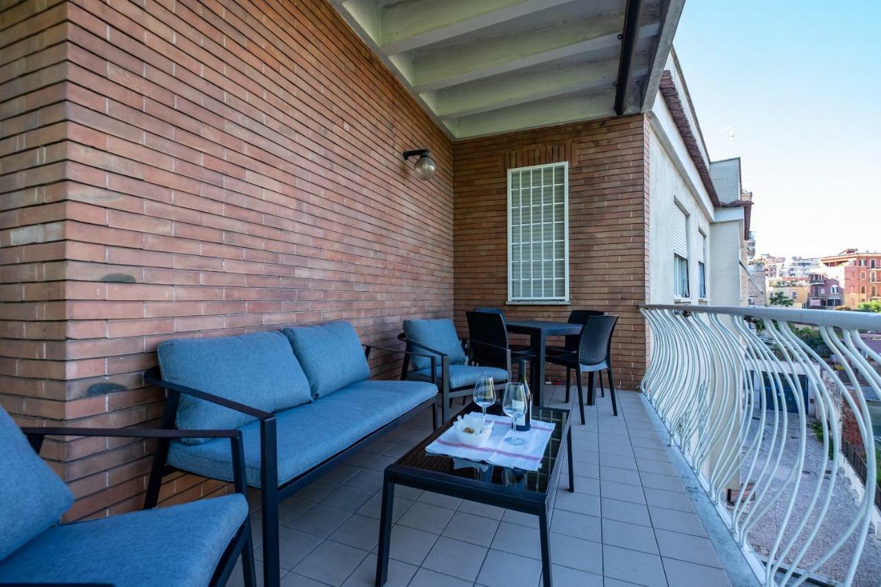 Your Trastevere Balcony Apartamento